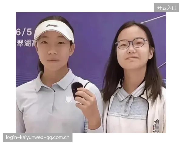 刘国梁16岁双胞胎女儿不同路，姐姐征高尔夫，妹妹专注学业——成长的两极与平衡之道